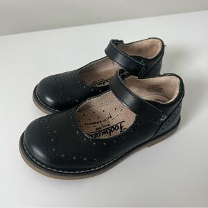 Little Girls Mary Jane Black Footmates - Size 9 - EUC